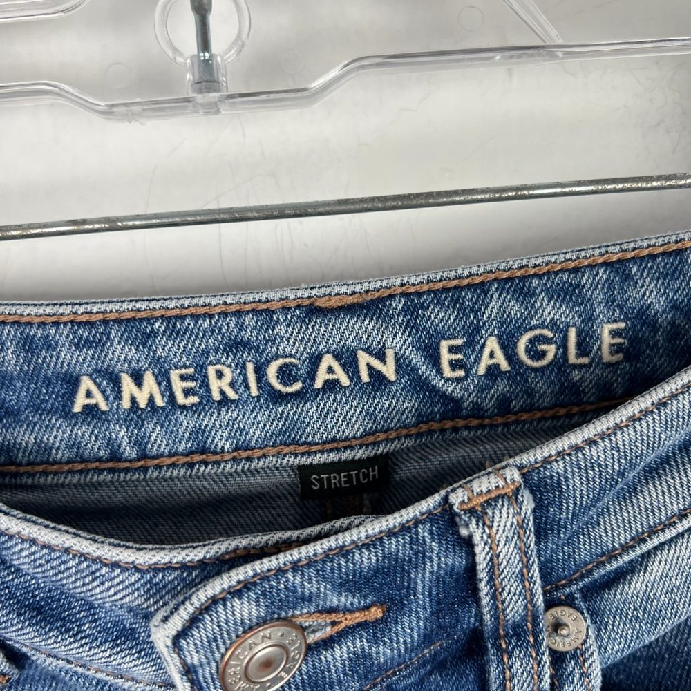 American Eagle Distressed Stretch Mom Jean Ankle Length Size 2 EUC T2586 - Picture 6 of 11